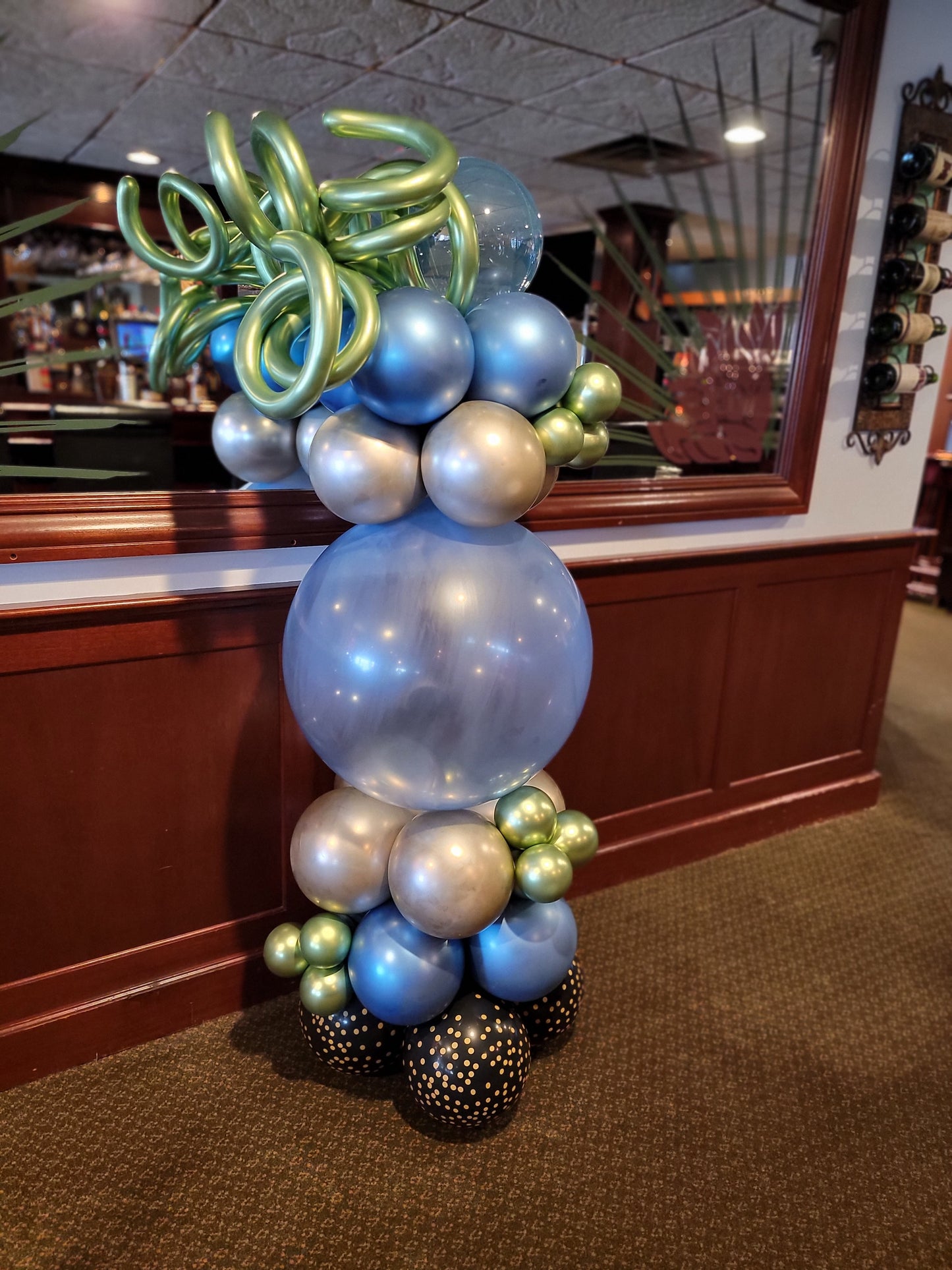 Balloon Bubble Column